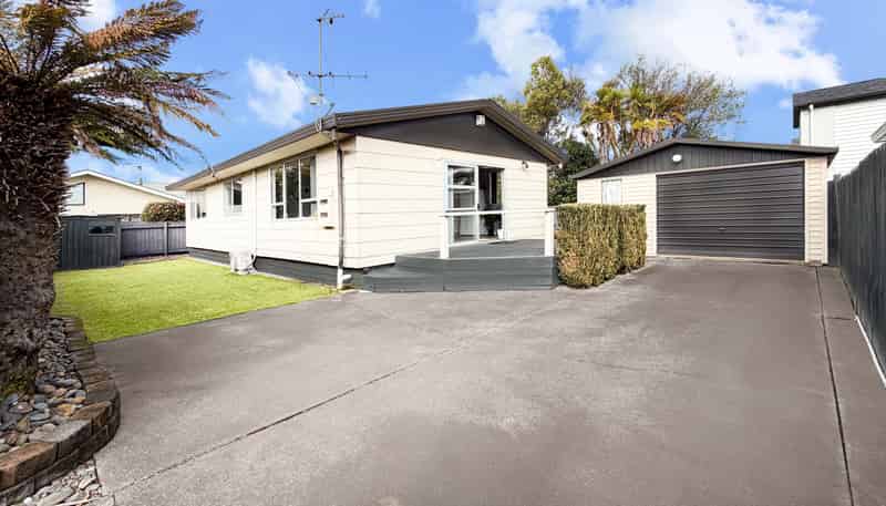 2/16 Bunnythorpe Road, Papakura