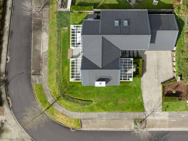 10 Tauwaka Crescent , Riverhead