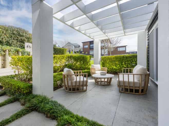 10 Tauwaka Crescent , Riverhead