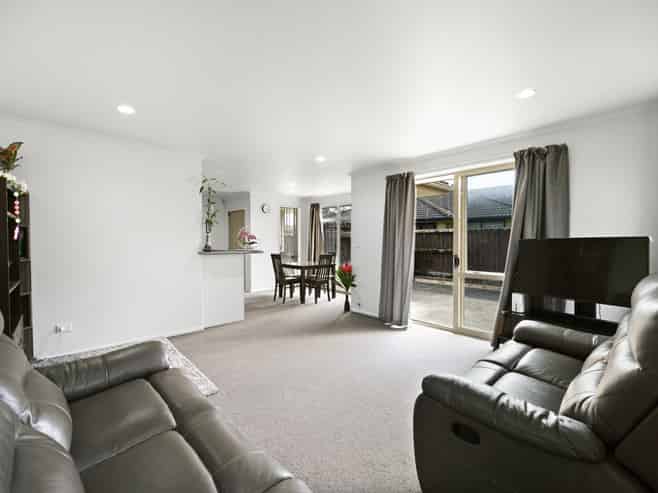 221 Old Farm Road, Hamilton East