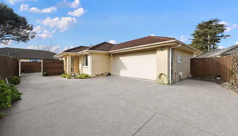 221 Old Farm Road, Hamilton East