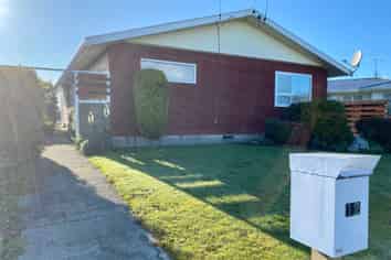 12 Fergusson Street, Solway