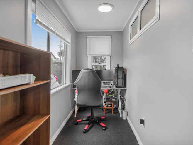 35 Kings Avenue, Gonville