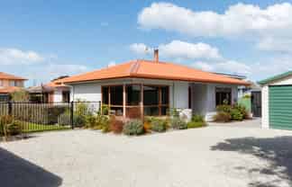 346 Nelson Road, Riverdale