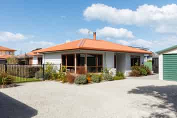 346 Nelson Road, Riverdale
