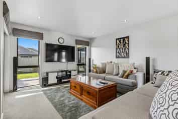 32 Ripple Grove, Waiuku