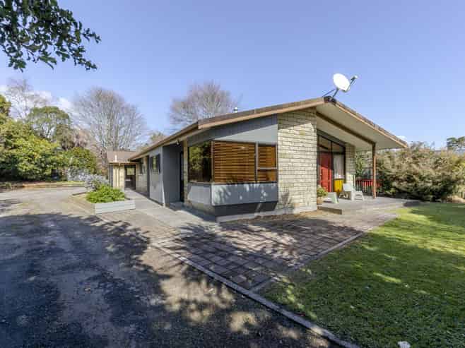 35 Old South Road, Okato