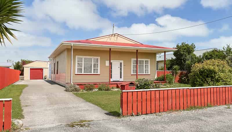 100 Peel Street, Westport