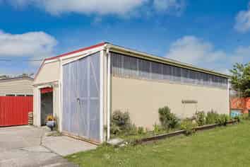 100 Peel Street, Westport