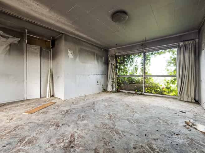 9 and 9A Mabian Crescent, Deanwell