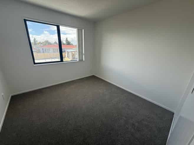 8D Primrose Place, Manurewa