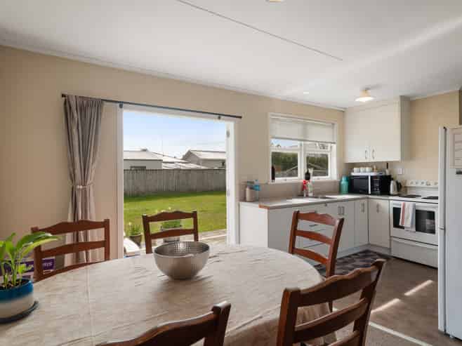 6 Flora Street, Paeroa
