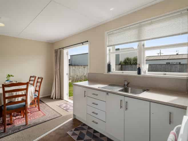 6 Flora Street, Paeroa