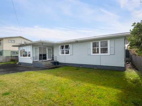 6 Flora Street, Paeroa