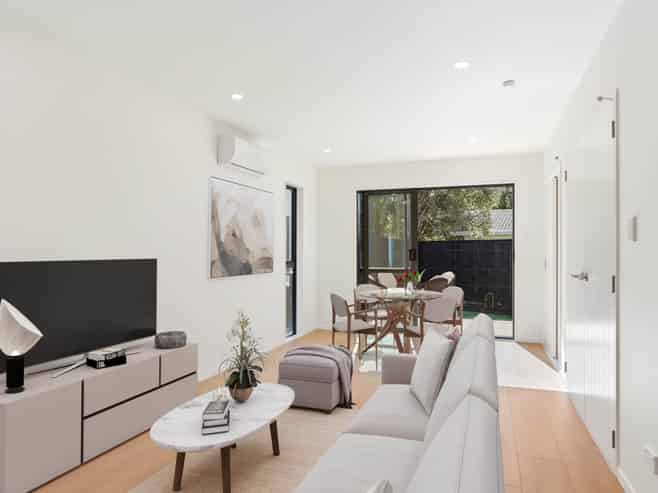 9/51A Swanson Road, Henderson