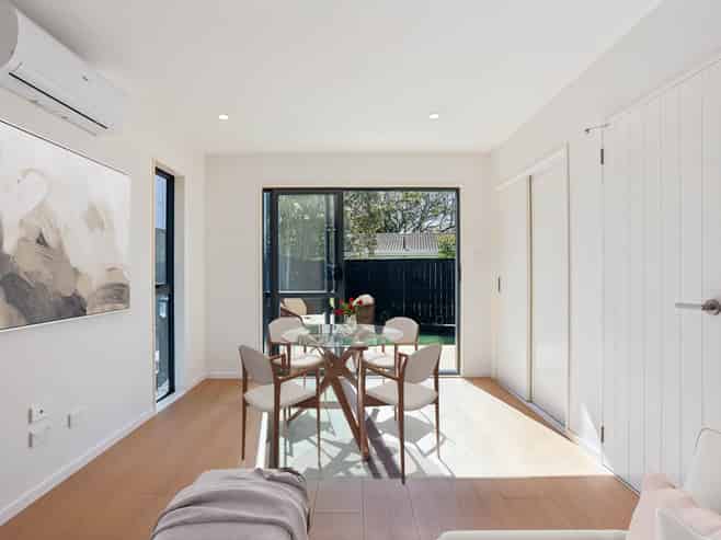 9/51A Swanson Road, Henderson