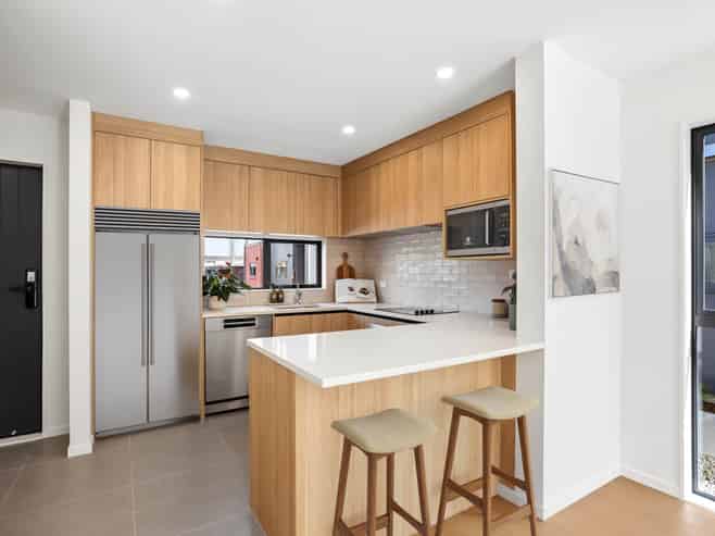 9/51A Swanson Road, Henderson