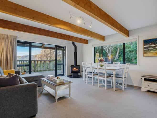 6888E Christchurch Akaroa Road, Takamatua