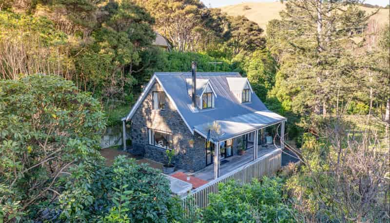 6888E Christchurch Akaroa Road, Takamatua