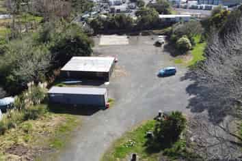 LIGHT INDUSTRY ZONED YARD
