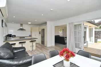 26 Hadlow Place, Burnside