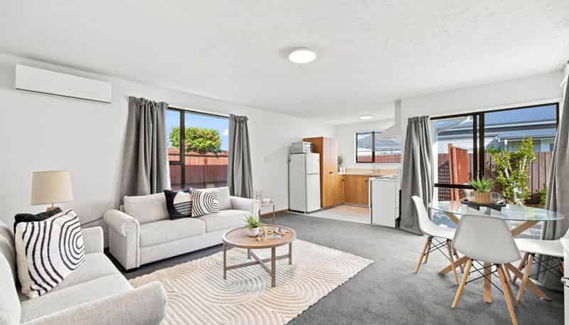 2/75 Spencer Street, Addington