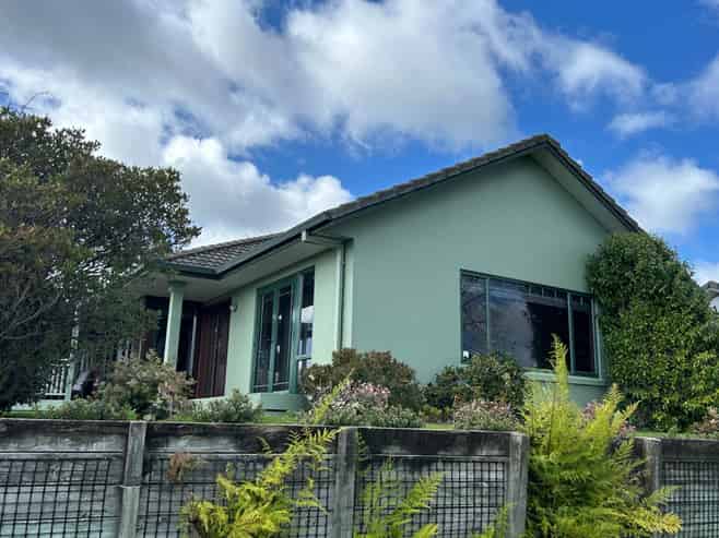 14 Sapphire Drive, Hairini