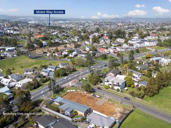 490 Don Buck Road, Massey