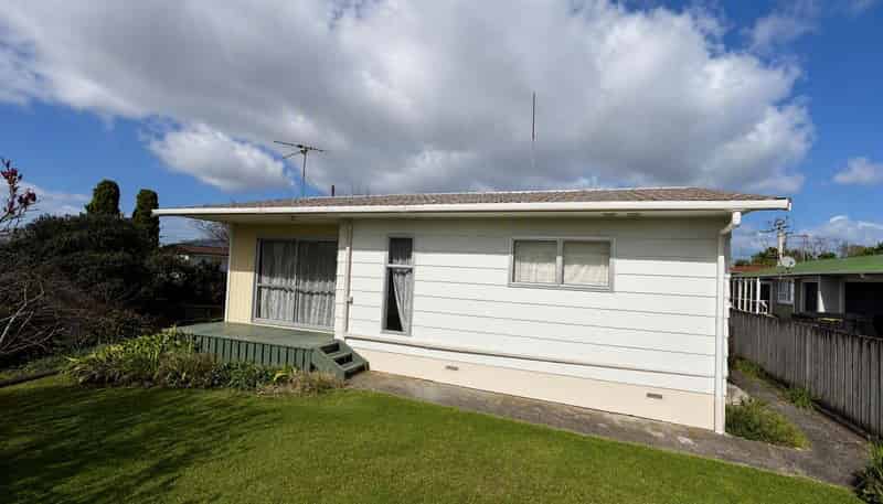 15A Lewis Street, Glenview