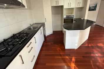 8/25 Pah Road, Epsom