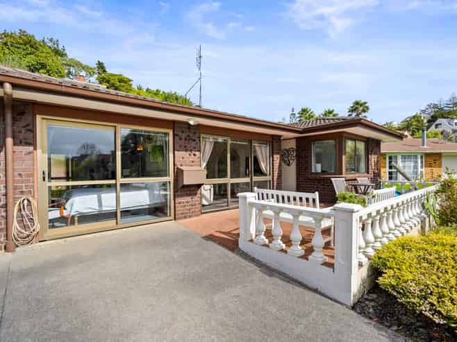 1/37 Palliser Lane, Browns Bay