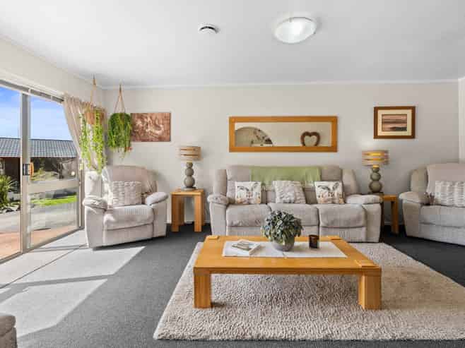 1/37 Palliser Lane, Browns Bay