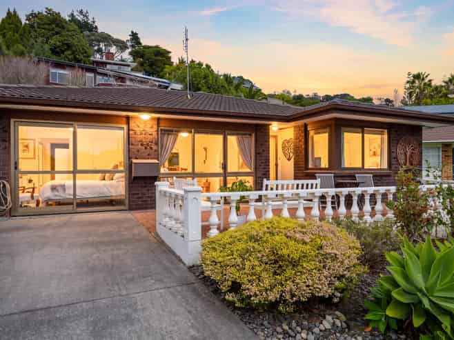 1/37 Palliser Lane, Browns Bay
