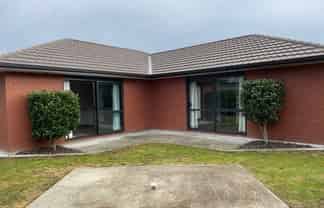 58 Sunstone Crescent, Brown Owl
