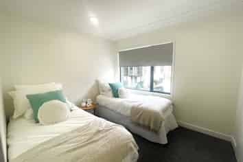 52 Parkwood Avenue, Westgate