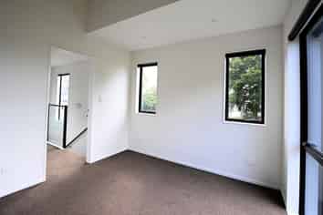 2 Rangimarie Close, Opaheke