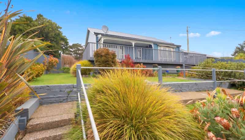 36 Theodore Street, Bluff