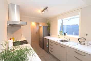 36 Theodore Street, Bluff