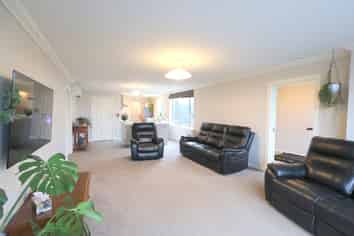 36 Theodore Street, Bluff