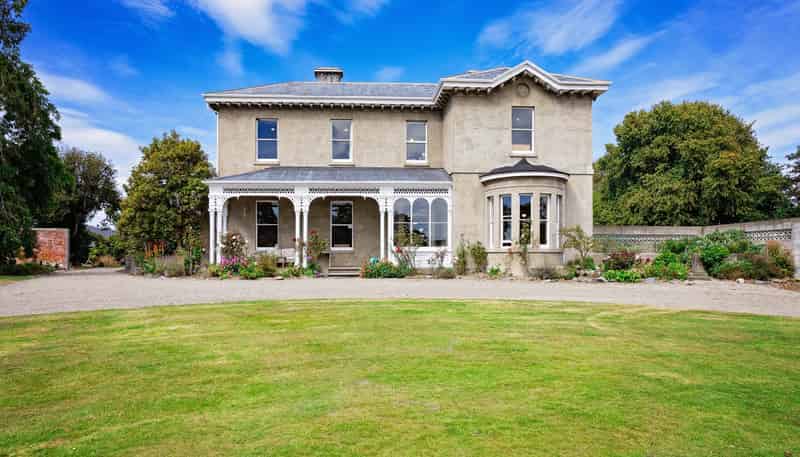 102 Albert Street, Gladstone
