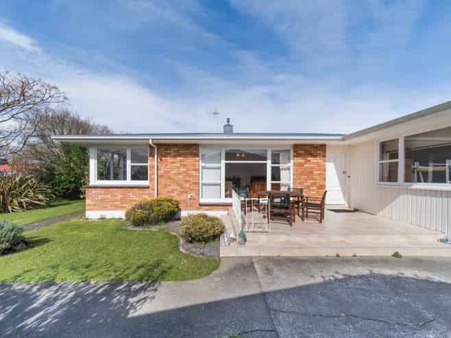 76 Wikiriwhi Crescent, Awapuni