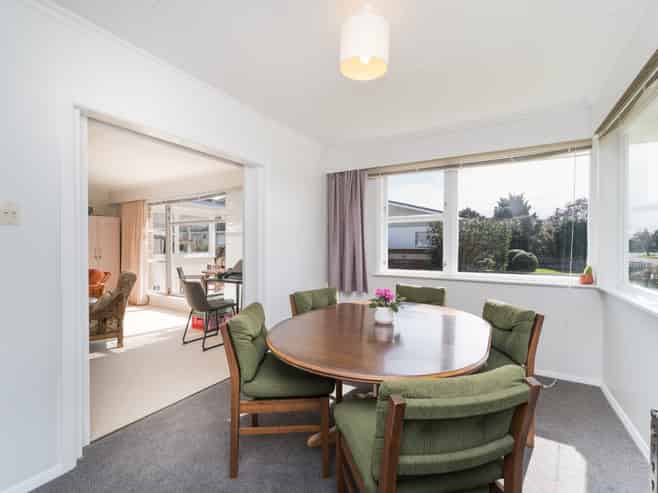 76 Wikiriwhi Crescent, Awapuni