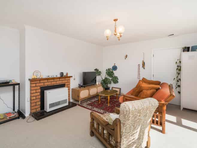 76 Wikiriwhi Crescent, Awapuni