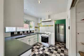 33 Omega Street, Newlands