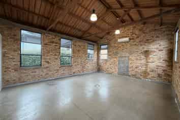 STANDALONE MEDICAL OR OFFICE | 13 PARKS