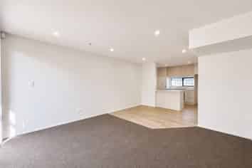 2/39 Omana Road, Papatoetoe