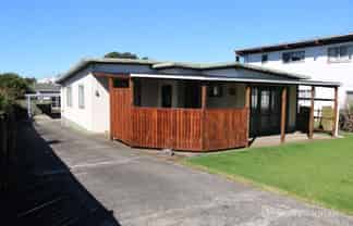 9 Greers Road, Weymouth