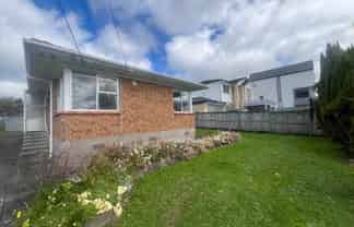 21 Woodford Avenue, Henderson