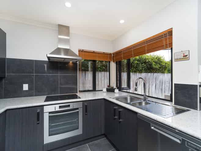 112 Long Melford Road, Awapuni