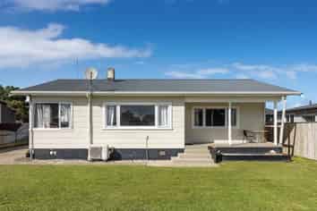 6 Rimu Street, Edgecumbe